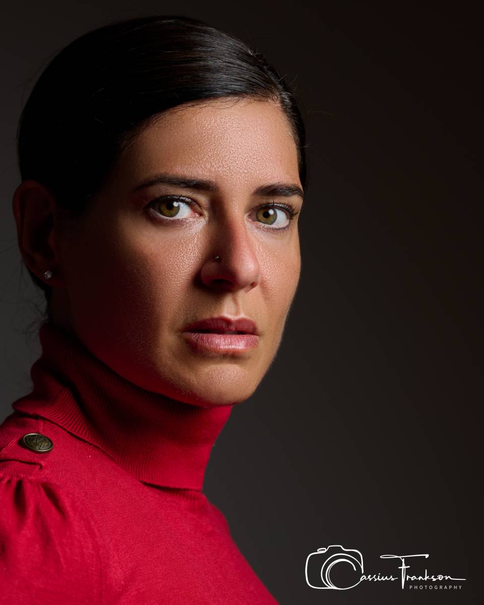 LucianaTest-Look02-0108Logo